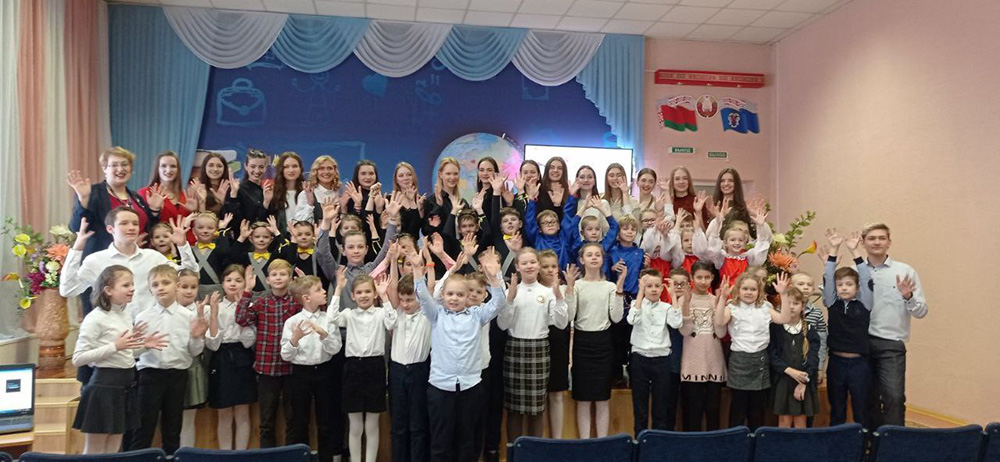 9 марта гостями специальной школы 13 стали конкурсантки "Мисс Минск 2023"