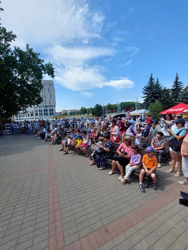 3 июля в Центральном детском парке им.М.Горького администрация Партизанского района г.Минска организовала праздничную программу для всех жителей города Минска, посвящённую Дню Независимости Республики Беларусь