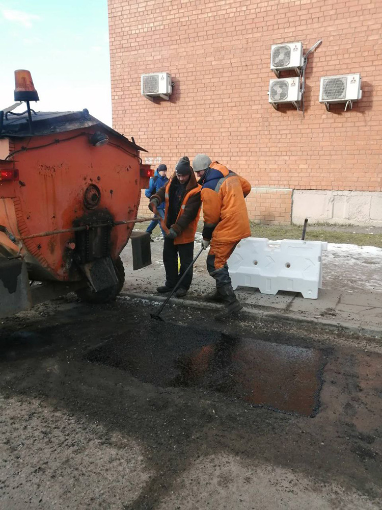ЖКХ Партизанского района г.Минска активно выполняет поставленные задачи по ремонту усовершенствованных покрытий дворовых проездов